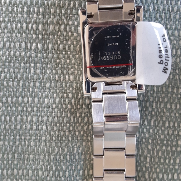 Brand New Guess watch with Mop and Swarovski - Picture 4 of 5